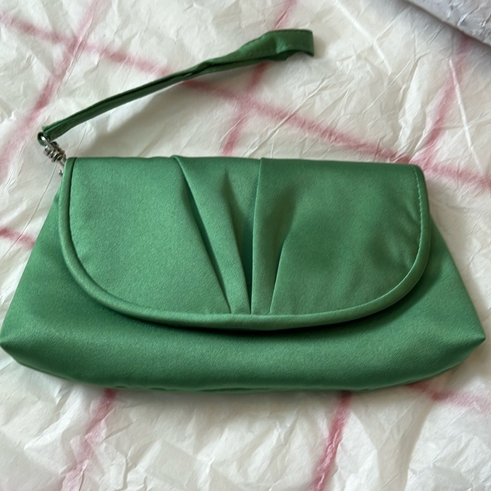 Sea green wristlet
